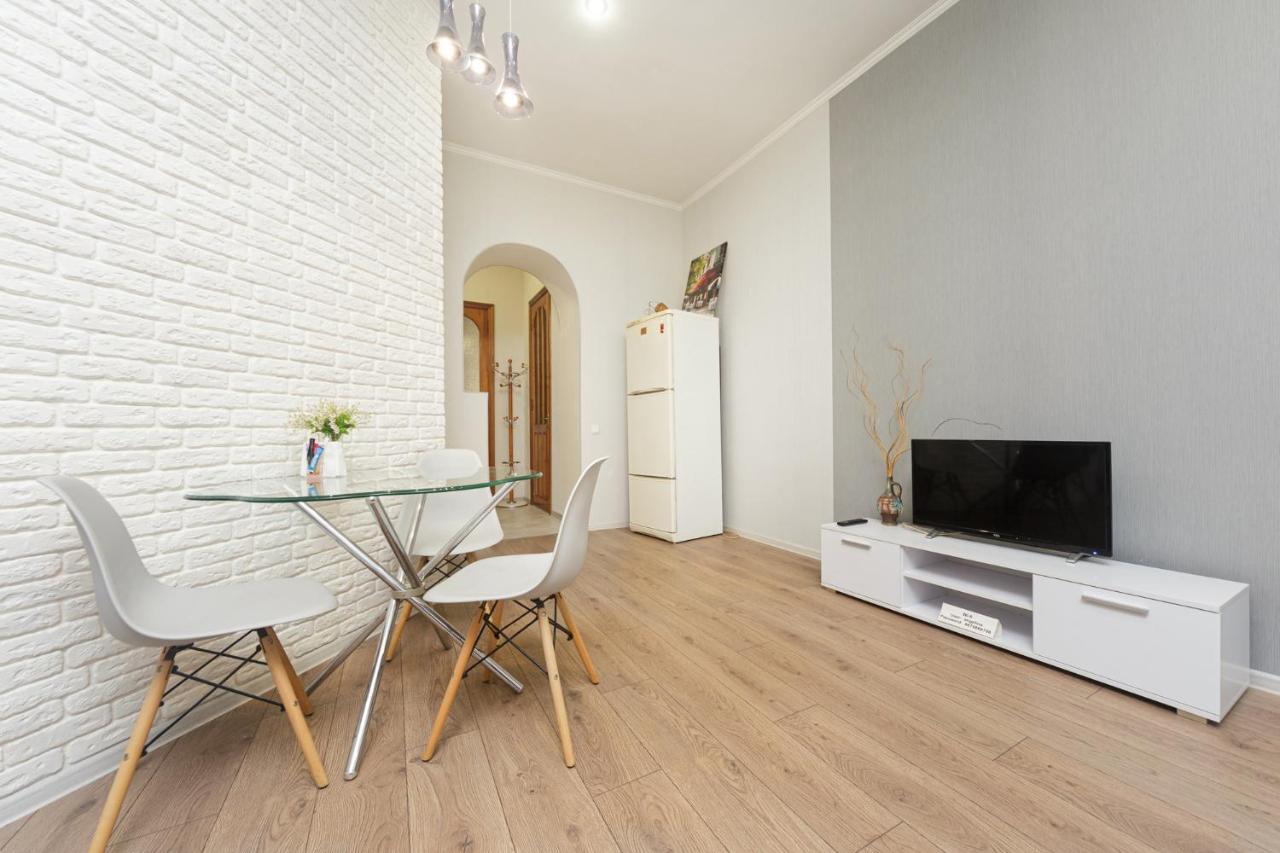 Apartment Zhukovskogo 17 오데사 외부 사진