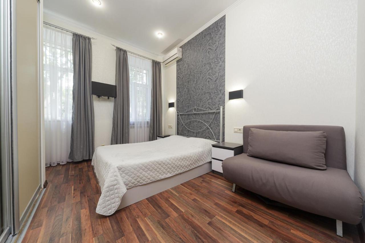 Apartment Zhukovskogo 17 오데사 외부 사진