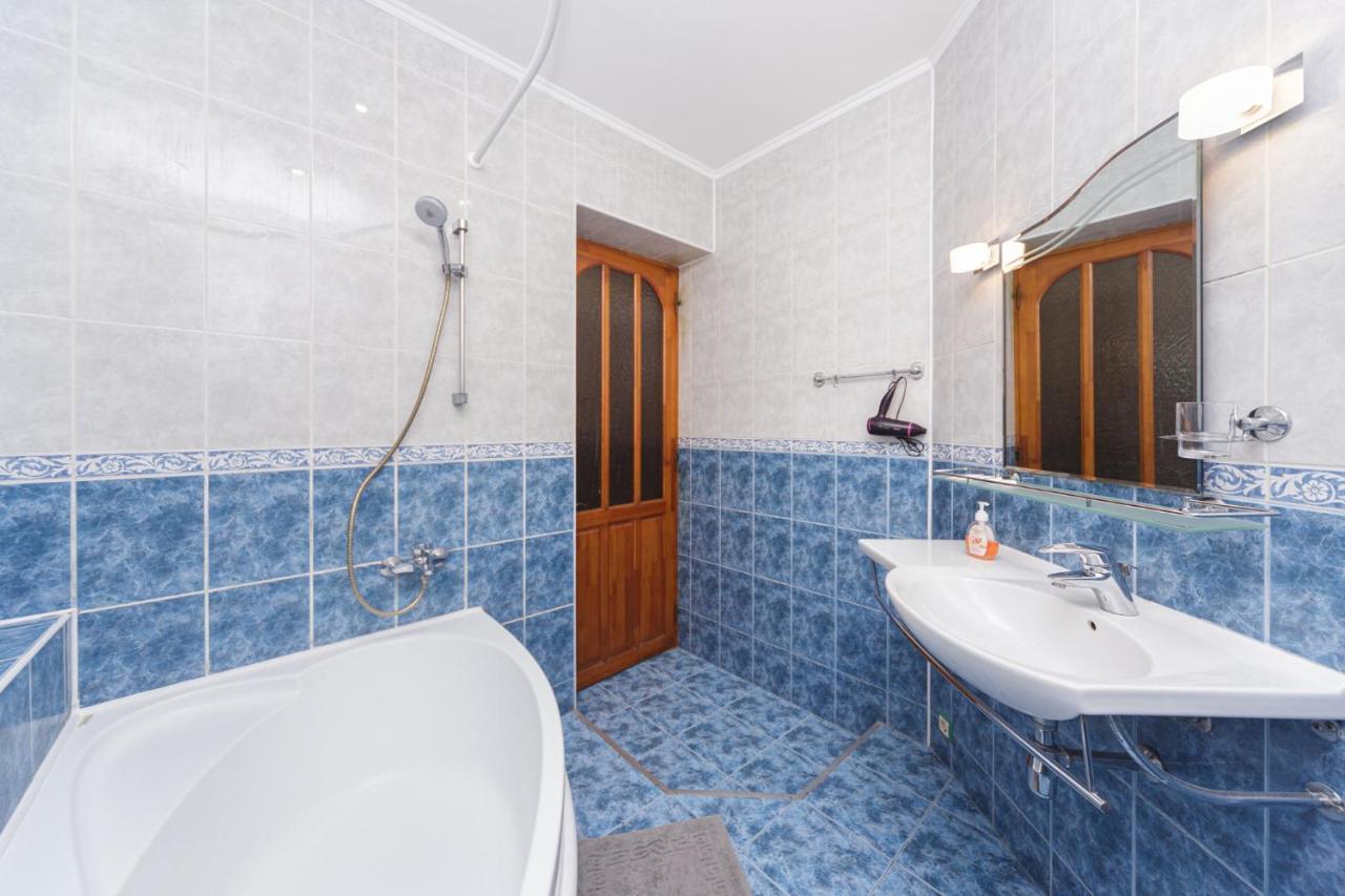 Apartment Zhukovskogo 17 오데사 외부 사진